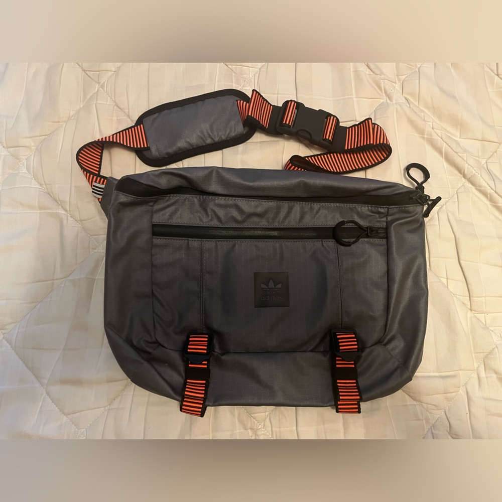 Adidas Mini Messenger Bag